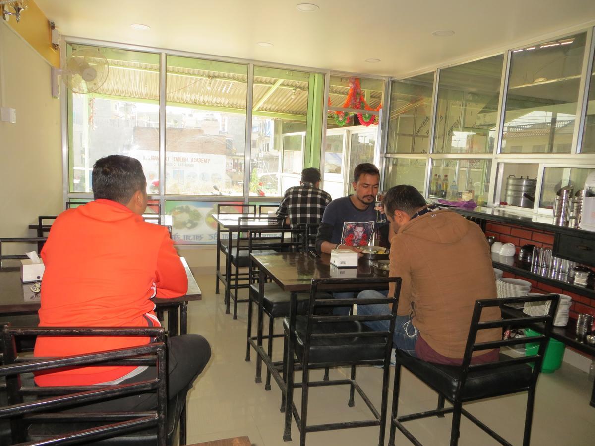 Manamaiju Homestay And Hotel Katmandu Zewnętrze zdjęcie